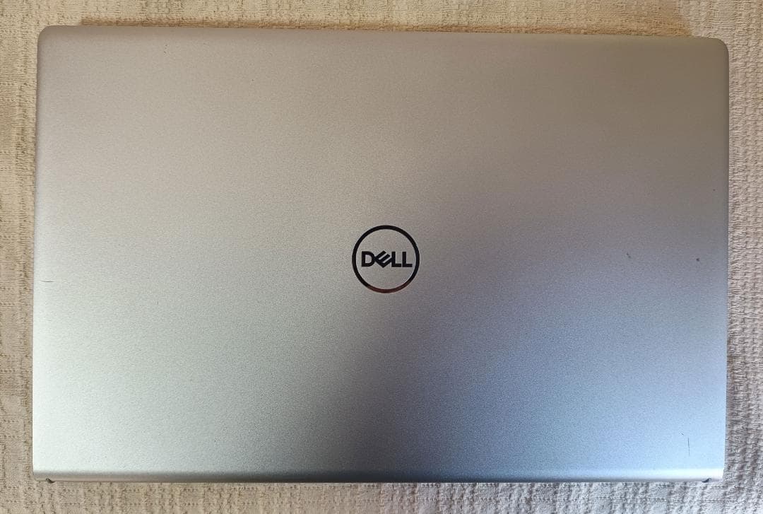 DELL Inspiron 15 3511 第11世代corei5搭載
