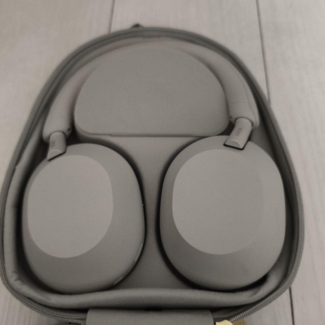 SONYワイヤレスヘッドホン グレー