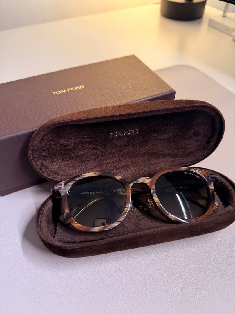 【疑似餌太郎 】TOM FORD トムフォード TF1151-D 62P
