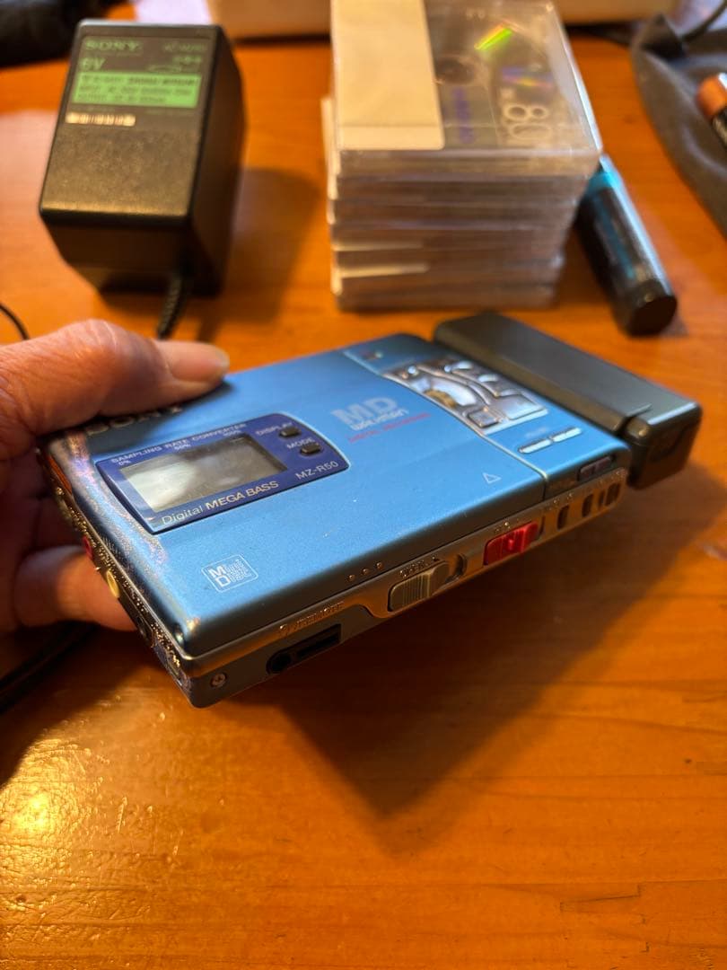SONY MZ-R50 ポータブルMDプレーヤー