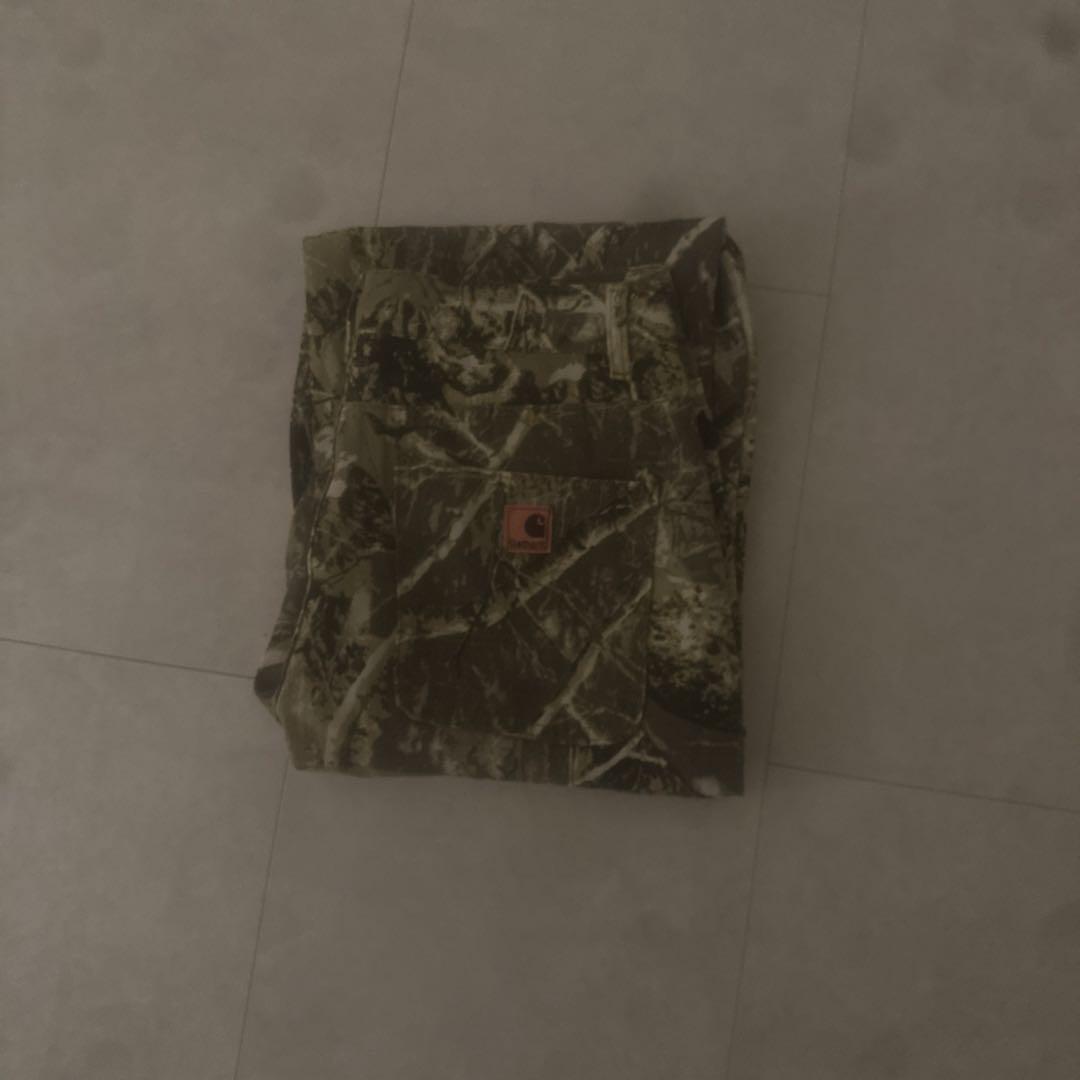 Carhartt カモフラージュカーゴパンツ