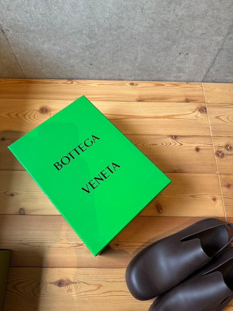BOTTEGA VENETA｜ラバーサンダル｜サイズ40｜ほぼ新品｜箱・保存袋付