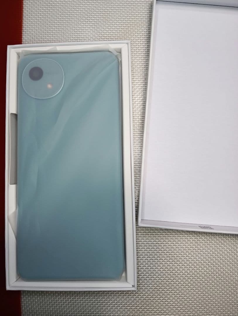 AQUOS wish5 ワカバ(WAKABA) 本体 docomo SH-52F