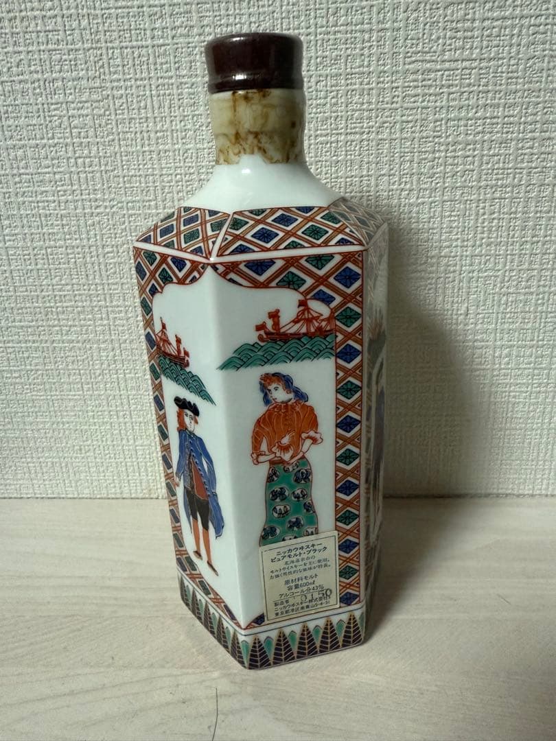 未開封ニッカウイスキーフロムザバレル　有田焼　陶器ボトル