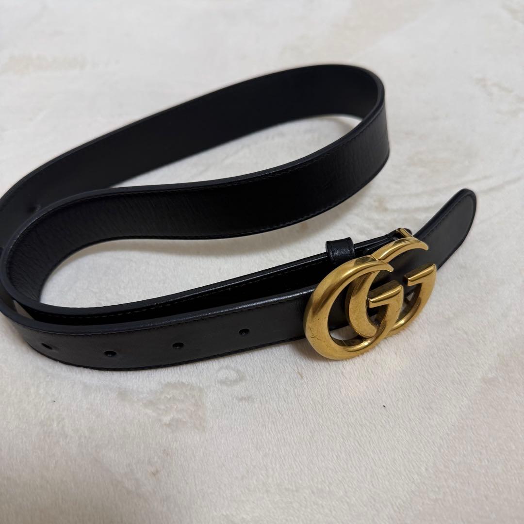 GUCCI 黒 レザーベルト GGロゴ