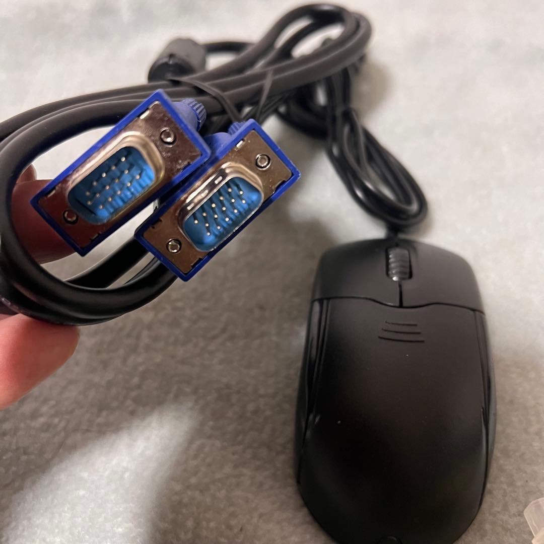 DS-7604NI-I1/4Pネットワークビデオレコーダー　カメラx3