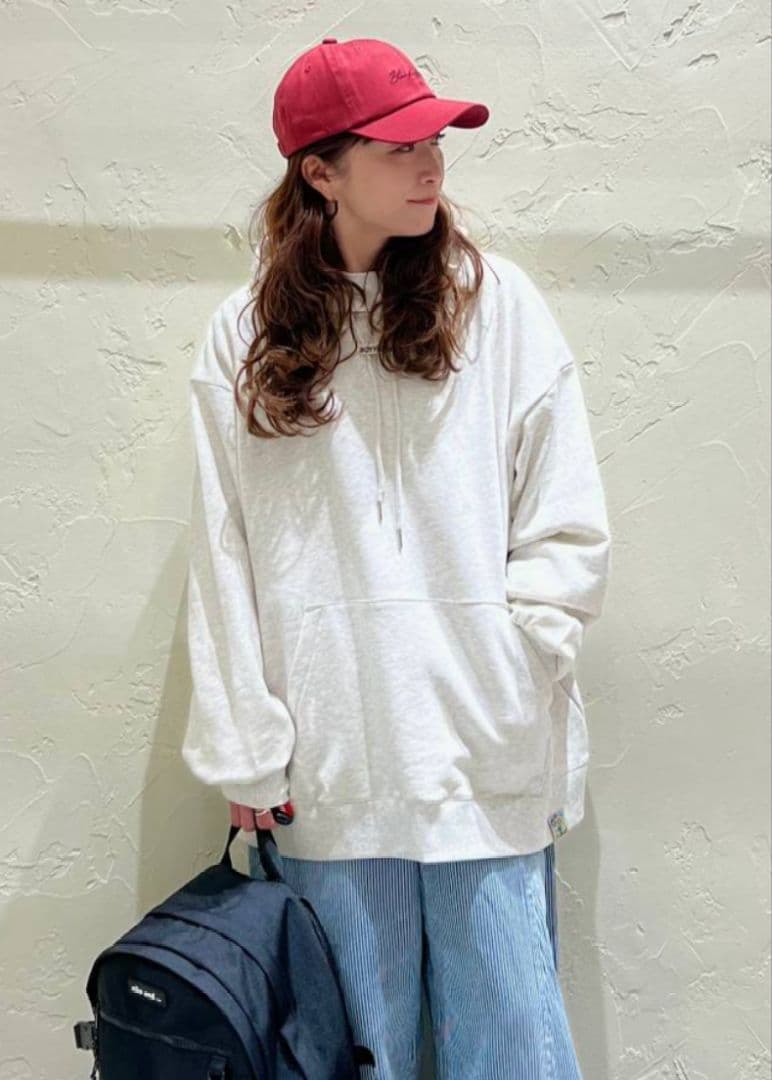 ニコアンド ボーイフレンドコラボフラワープルオーバーフーディ グレー新品タグ付き