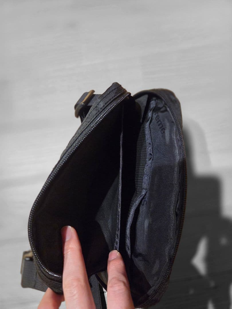 T*I様 Supreme 18FWショルダーバッグ 黒