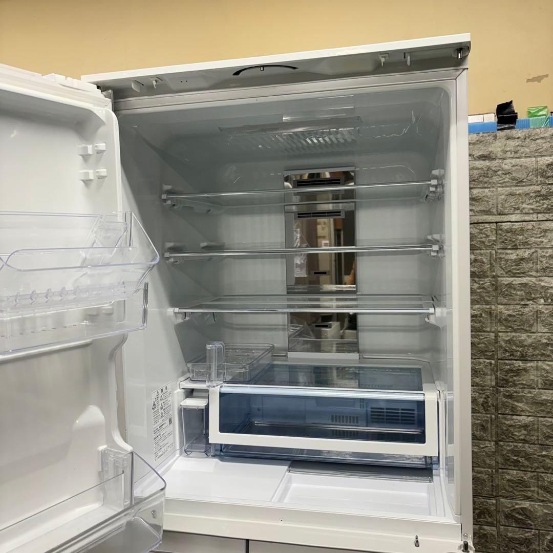 181 SHARP 冷蔵庫　大型　500L強　どっちもドア　5ドア　美品　家庭用