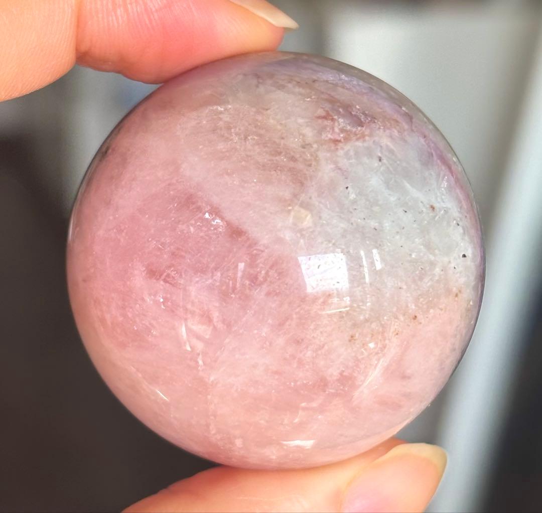 アリサ様　高品質　ピンクモルガナイト　スフィア　天然石 4.25cm