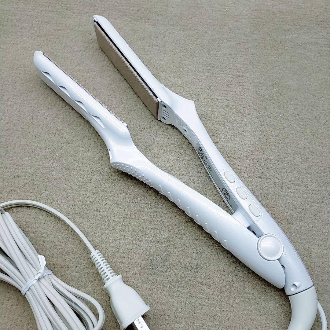 ほぼ未使用❤KINUJO 絹女 ストレート アイロン ホワイト