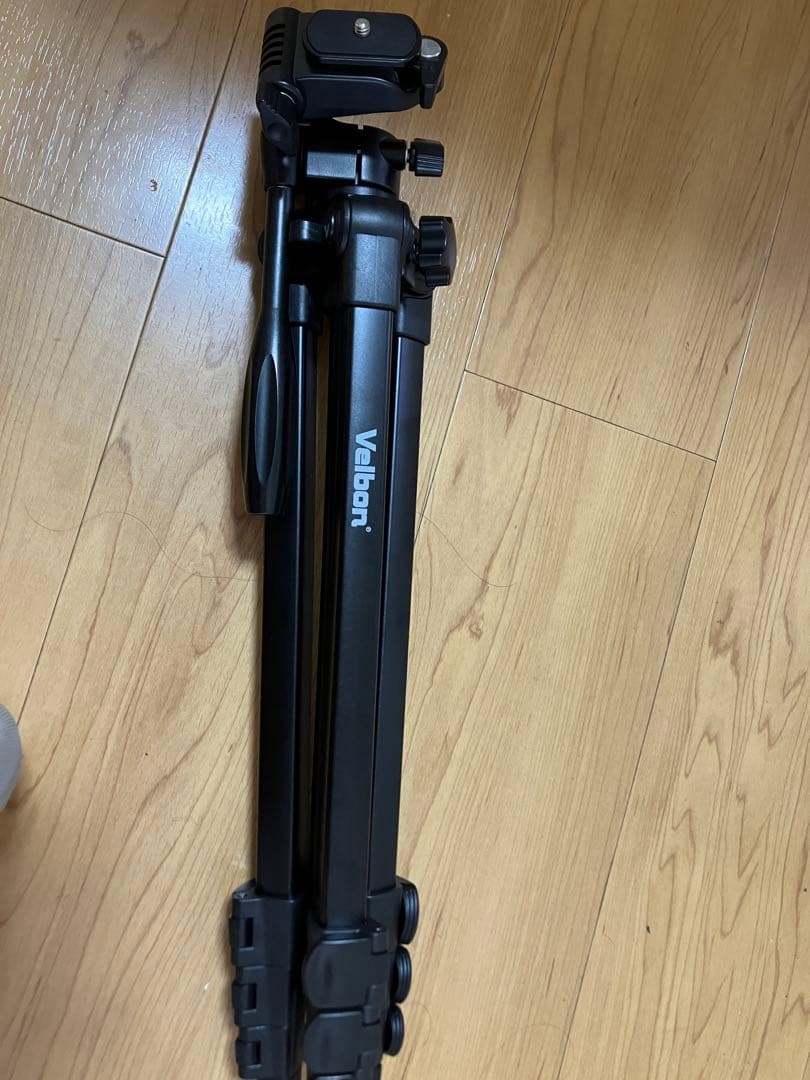 ベルボン Velbon三脚5段全高135.5cm 縮長29.5cm 脚径21mm