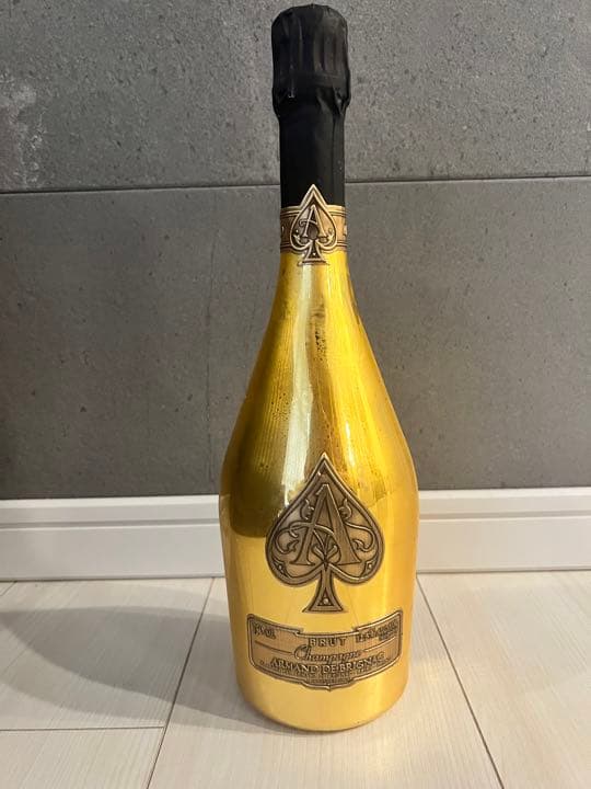 未開封　アルマンドゴールド　箱付き　750ml