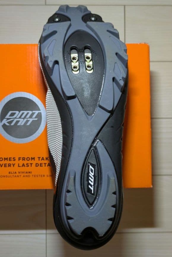 DMT KM4 Knitted Upper サイズ42 27 cm