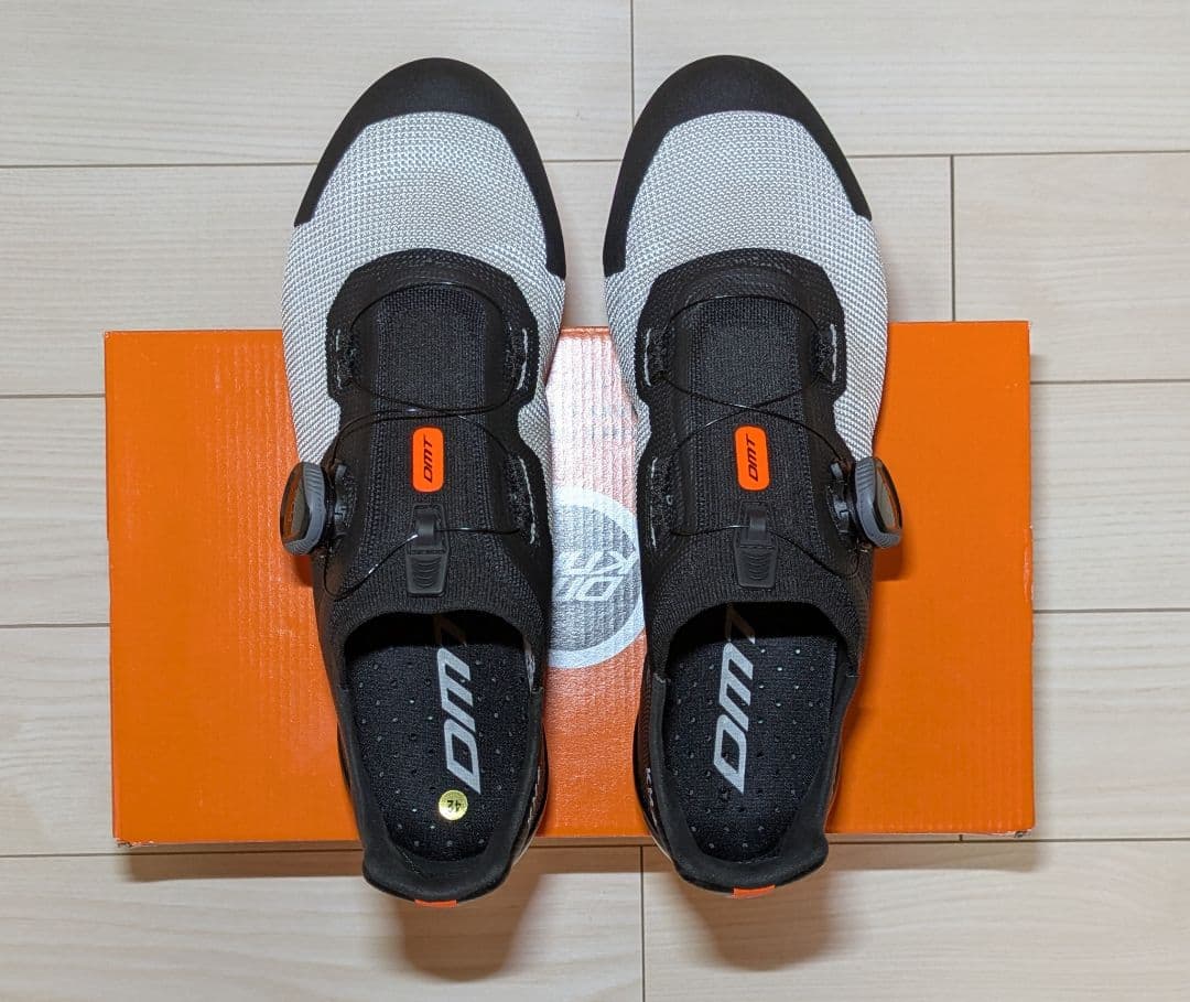 DMT KM4 Knitted Upper サイズ42 27 cm