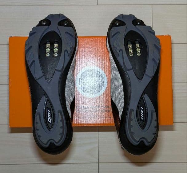 DMT KM4 Knitted Upper サイズ42 27 cm