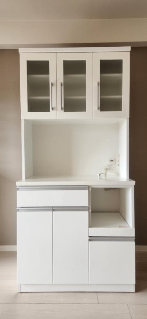 『美品』ニトリ　食器棚 + 家具転倒防止器具2個