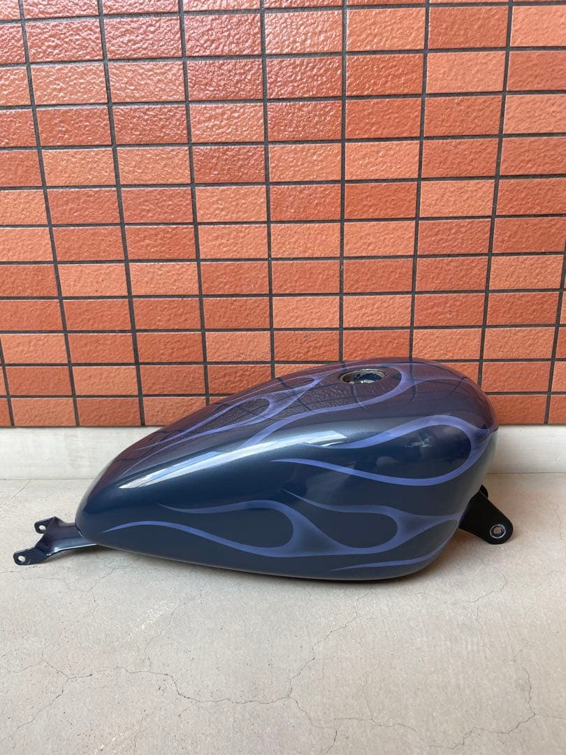 スポーツスター　タンク　フレイムスペイント　塗装済み