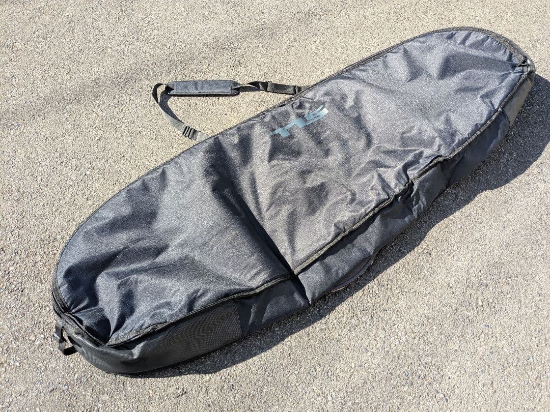 TLS 　2枚収納可サーフボードハードケース　7'0 ミッドレングス　ブラック