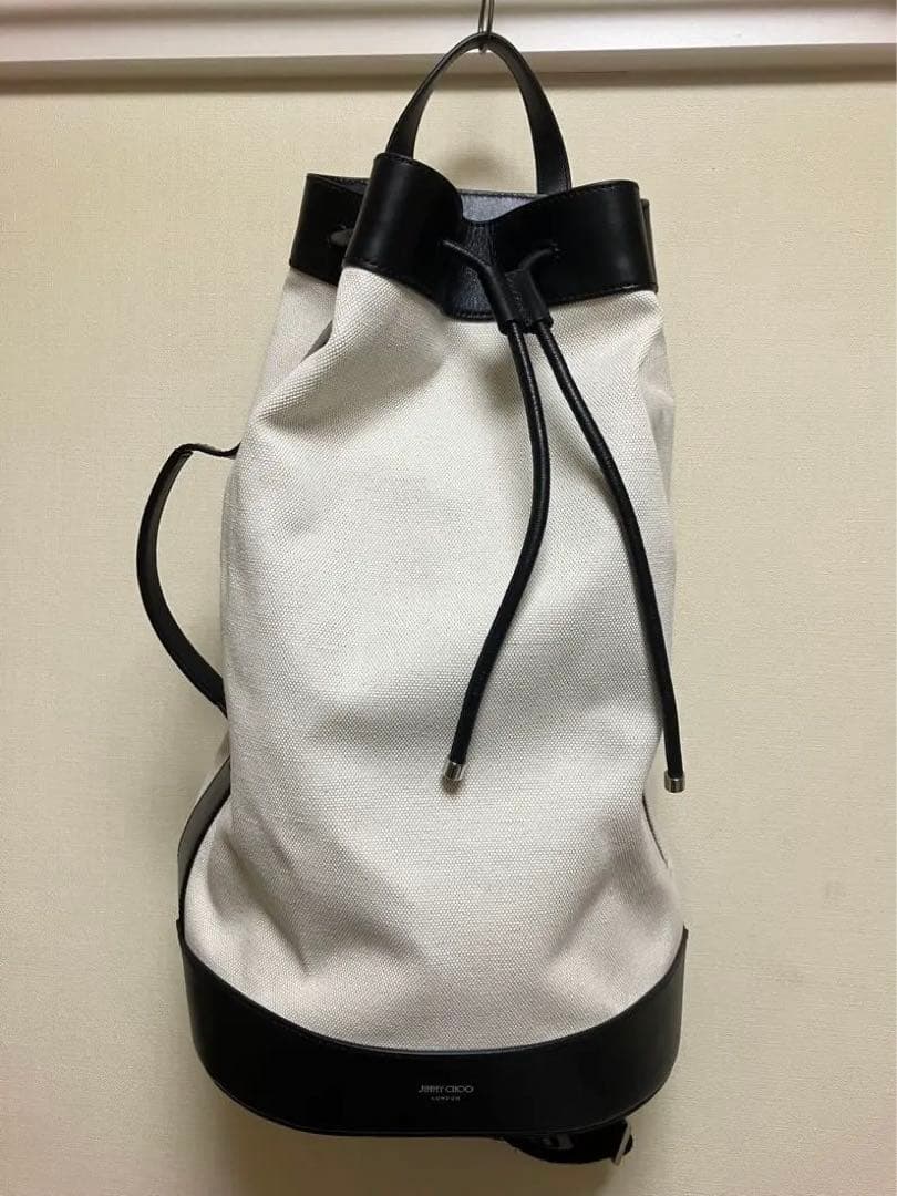 JIMMY CHOO EVANドラムバッグ ホワイト/ブラック