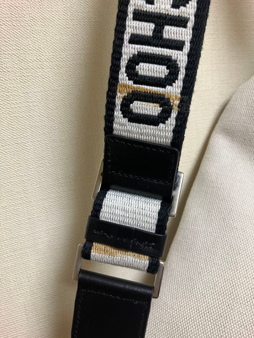 JIMMY CHOO EVANドラムバッグ ホワイト/ブラック