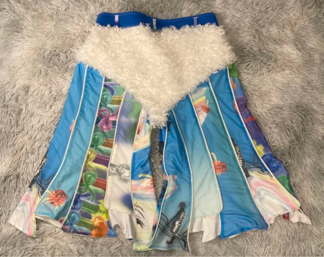 激レア PEACE888BUTTERFLY 異世界 ショートパンツ カラフル