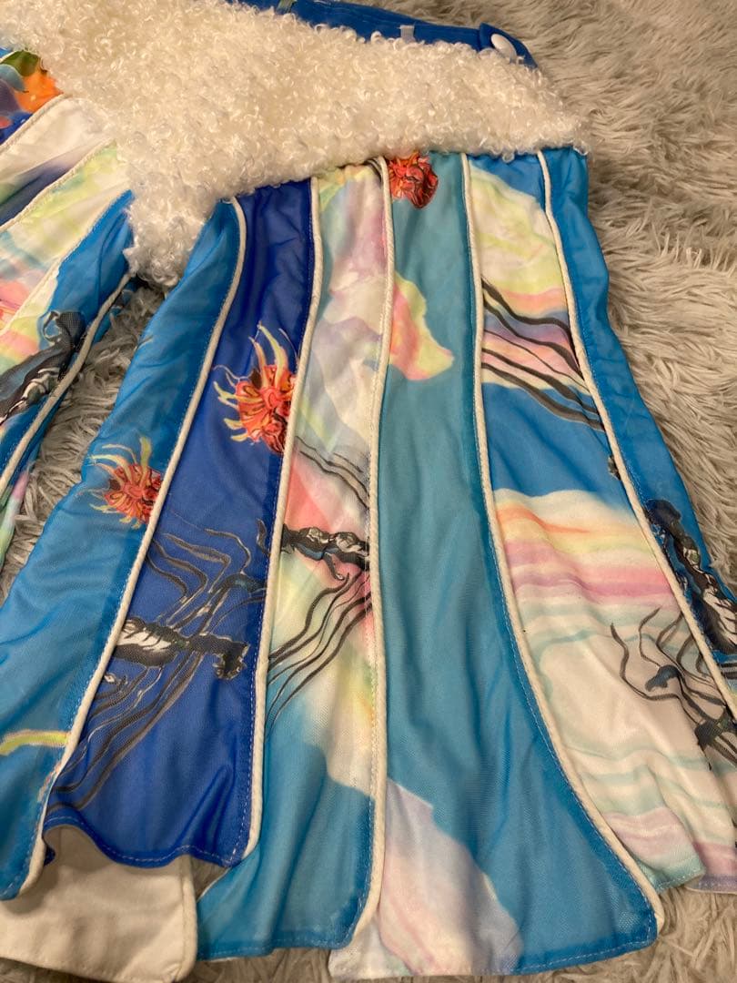 激レア PEACE888BUTTERFLY 異世界 ショートパンツ カラフル