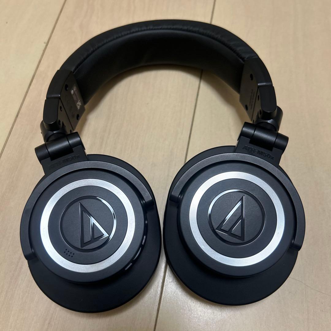 ワイヤレスヘッドホン