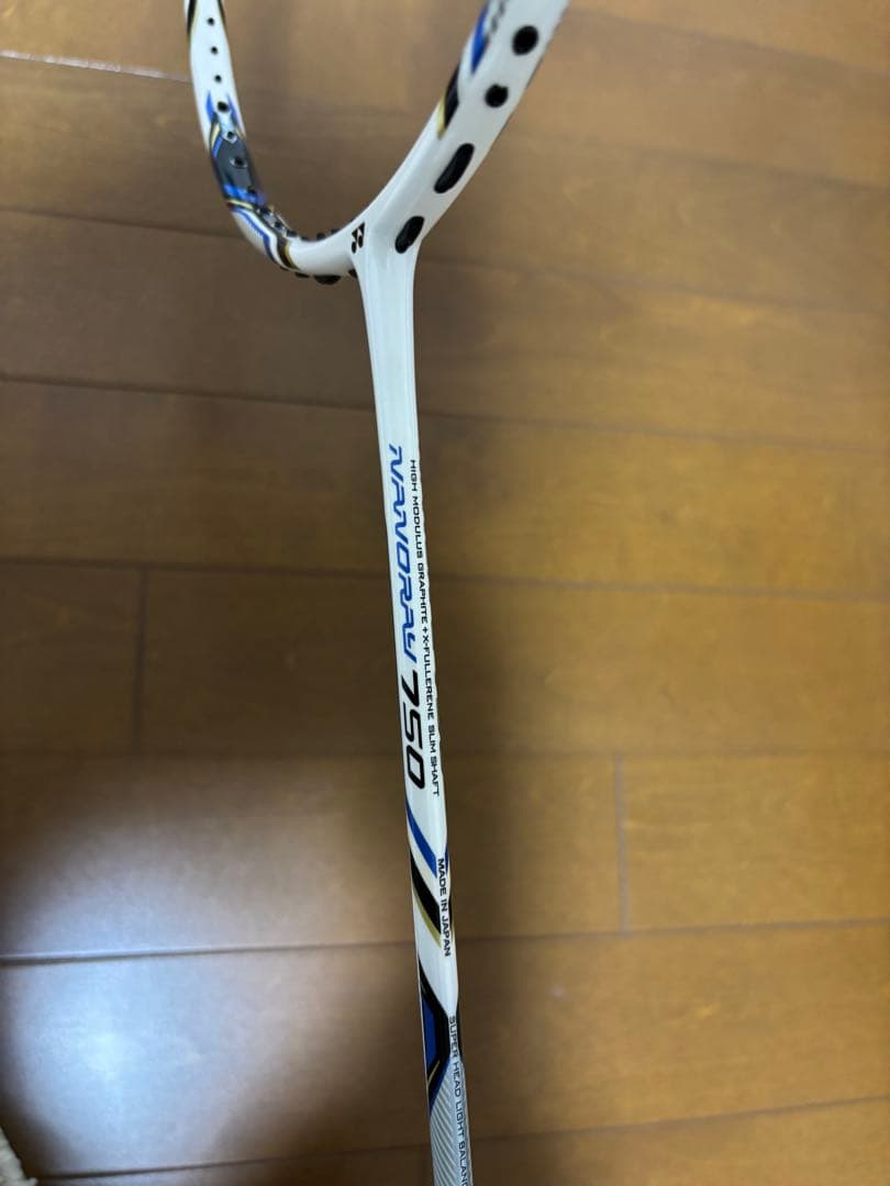 ヨネックス　ナノレイ750 バドミントンラケット