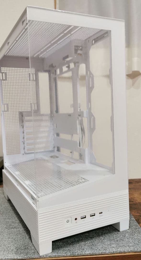 美品 ASUS A31 PCケース ミドルタワーケース
