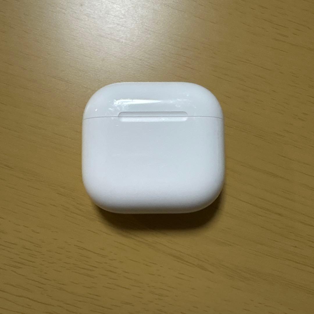 AirPods 4（ANCモデル）／ノイズキャンセリング対応・動作良好