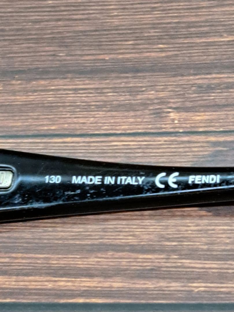 FENDI　フェンディ　サングラス　レディース