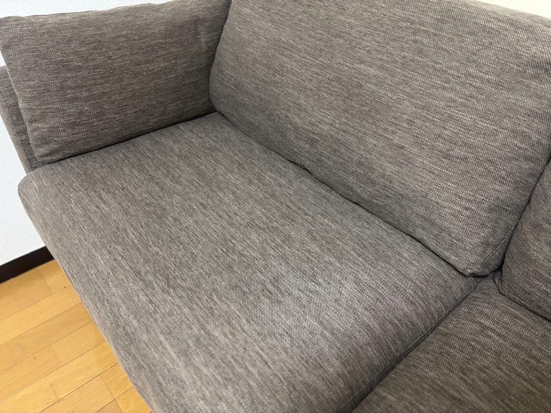 ニトリ　3人用ソファー　布貼り　グレー　ブラウン