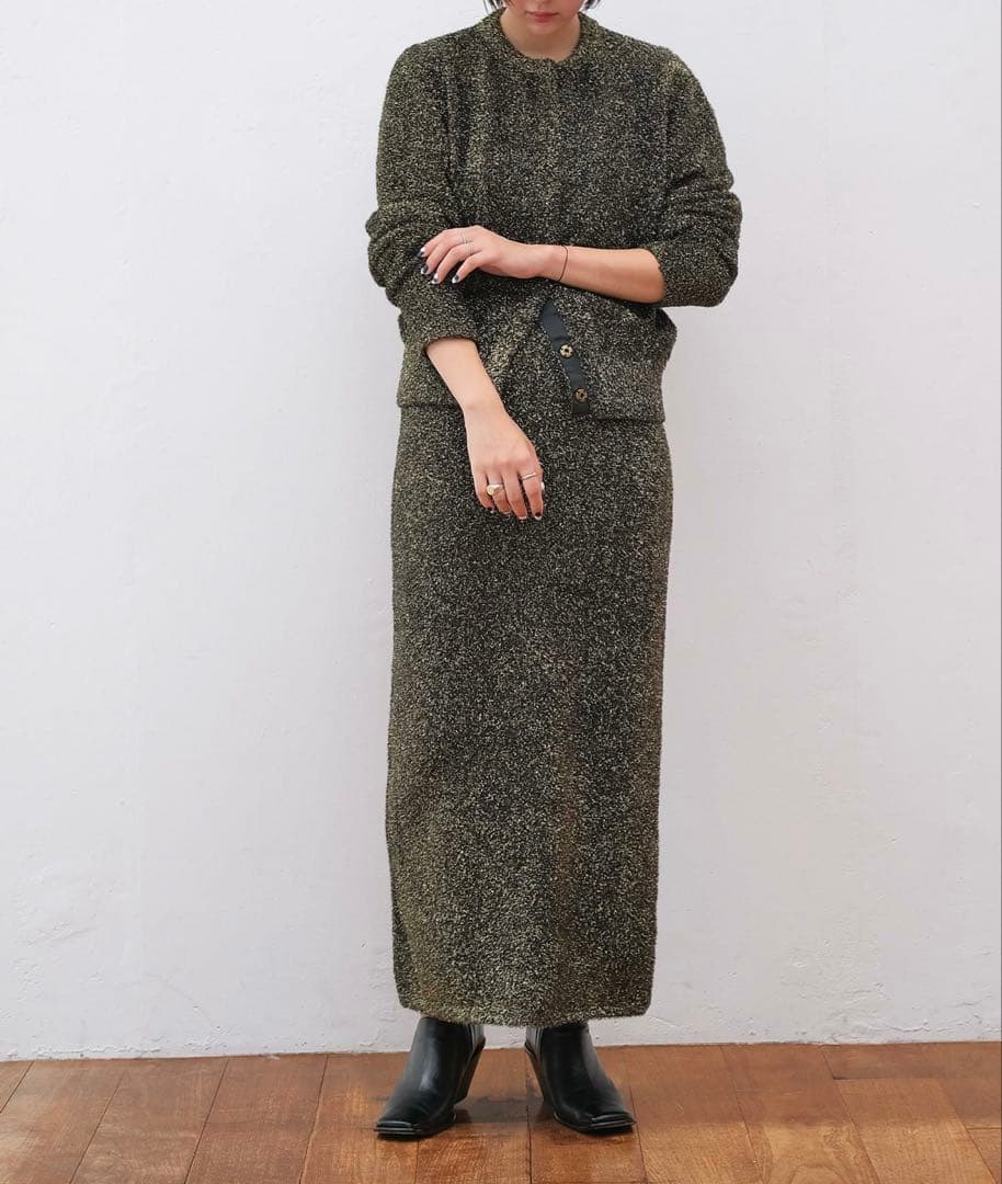 【新品未使用】グリッターニットカーディガン＆Iラインスカート セット売り