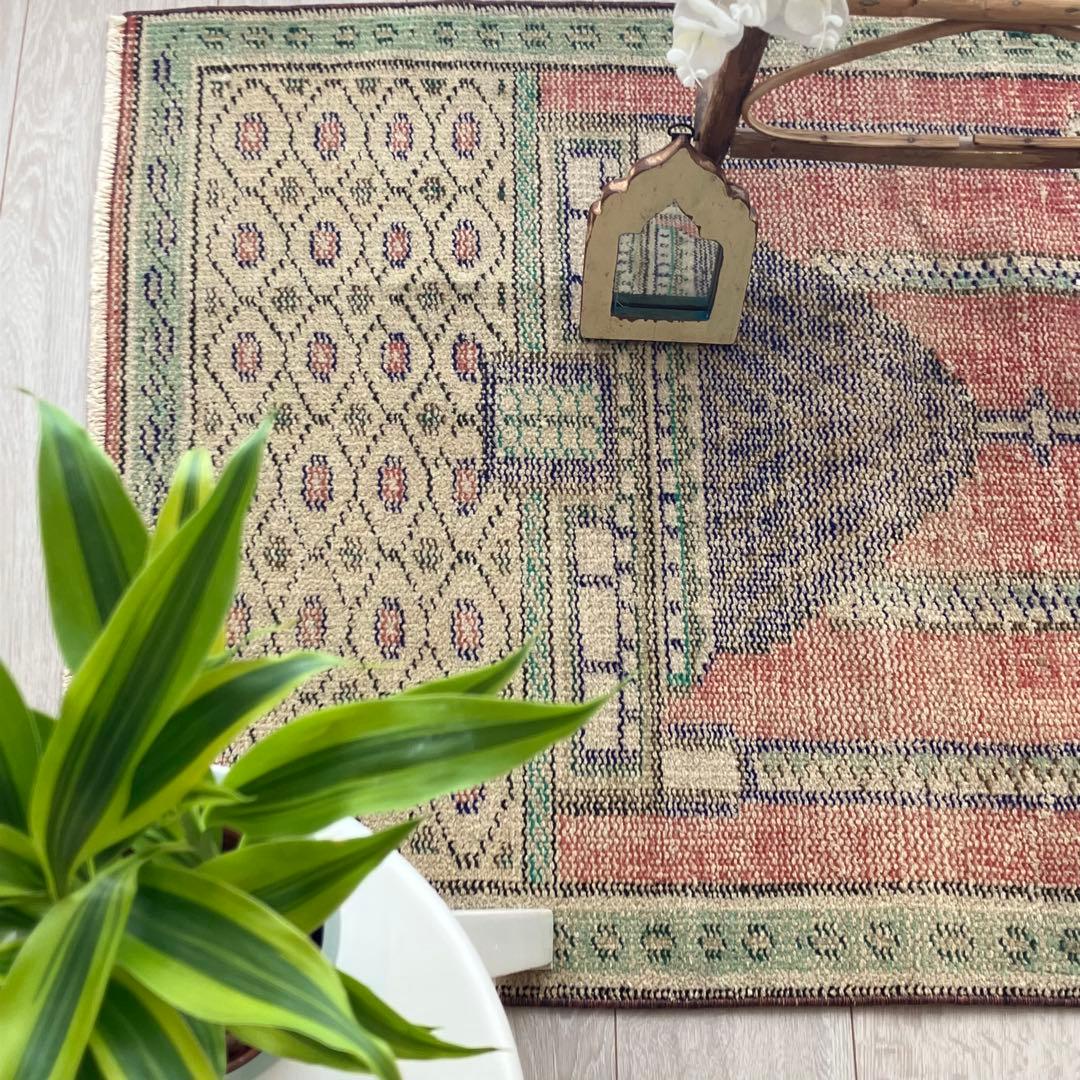 レッド✳︎グリーン　アート塔　パープル　リバーシブル　トルコヴィンテージラグ