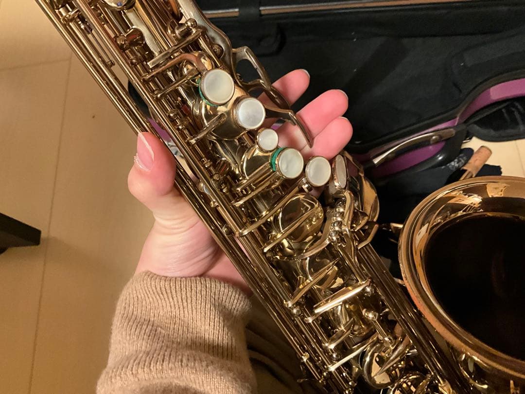 サックス本体 ゴールド ケース付き