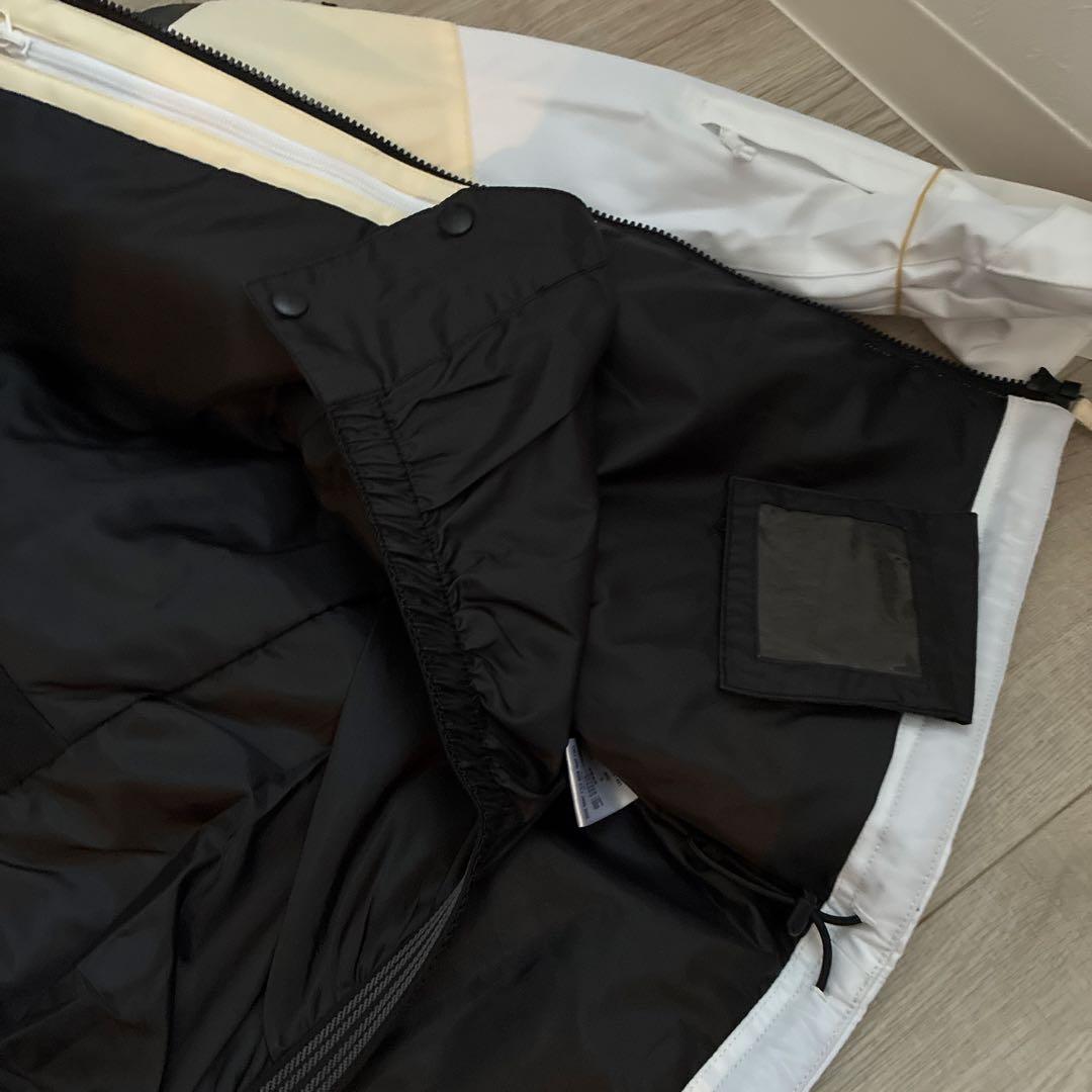 未使用 エアボーン ARBN スキーウェア スノボードウェア 上下セット M