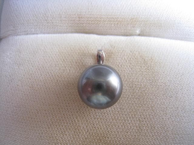 ☆綺麗！照り天然黒蝶真珠11.0mm pt900ペンダント★新品同様！