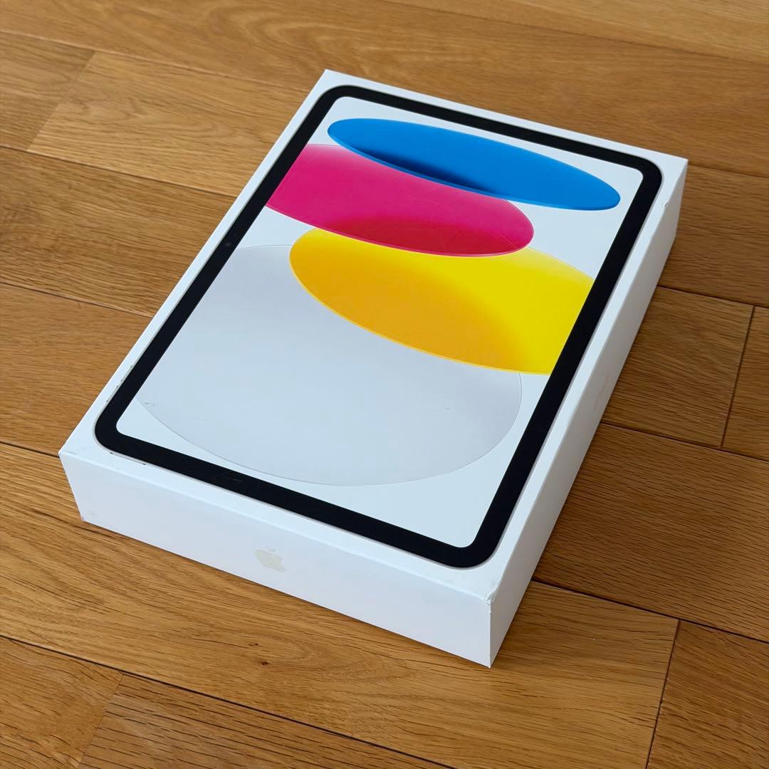 iPad 代10世代 64GB シルバー ケース付き フィルム貼り済