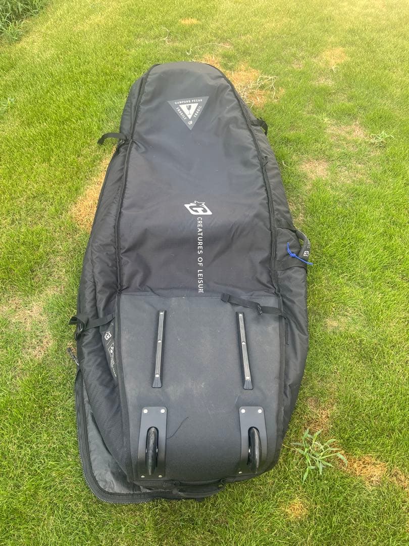 CREATURES OF LEISURE サーフボードハードケース3-4本用