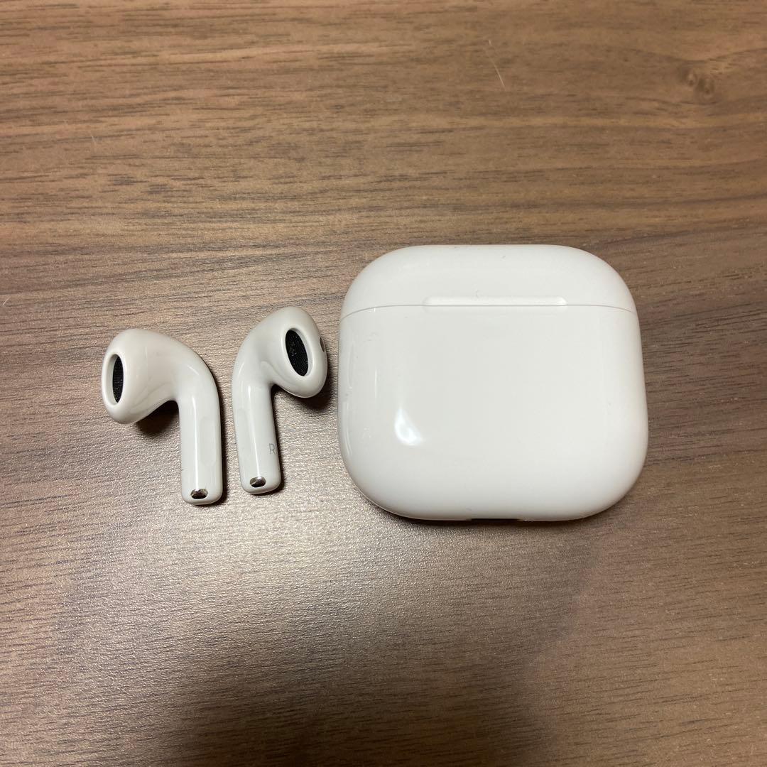 AirPods 4 アクティブノイズキャンセリング機能なし
