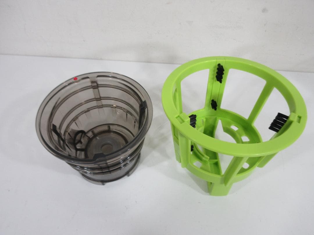 1108W Kuvings クビンス M2 ホールスロージューサー ホワイト