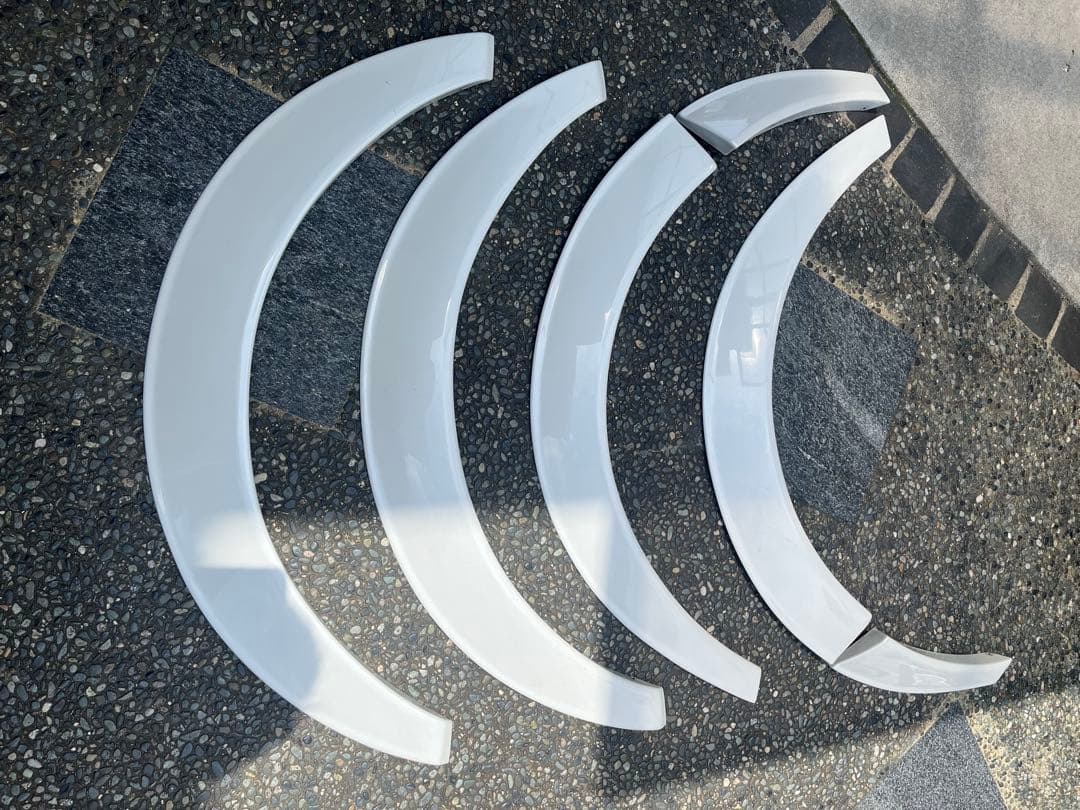 200系　ハイエース　CRS オーバーフェンダー(25mm) 070