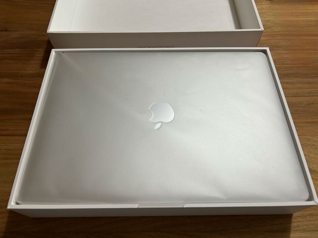 Apple MacBook Air M1 (8GB、1TB)