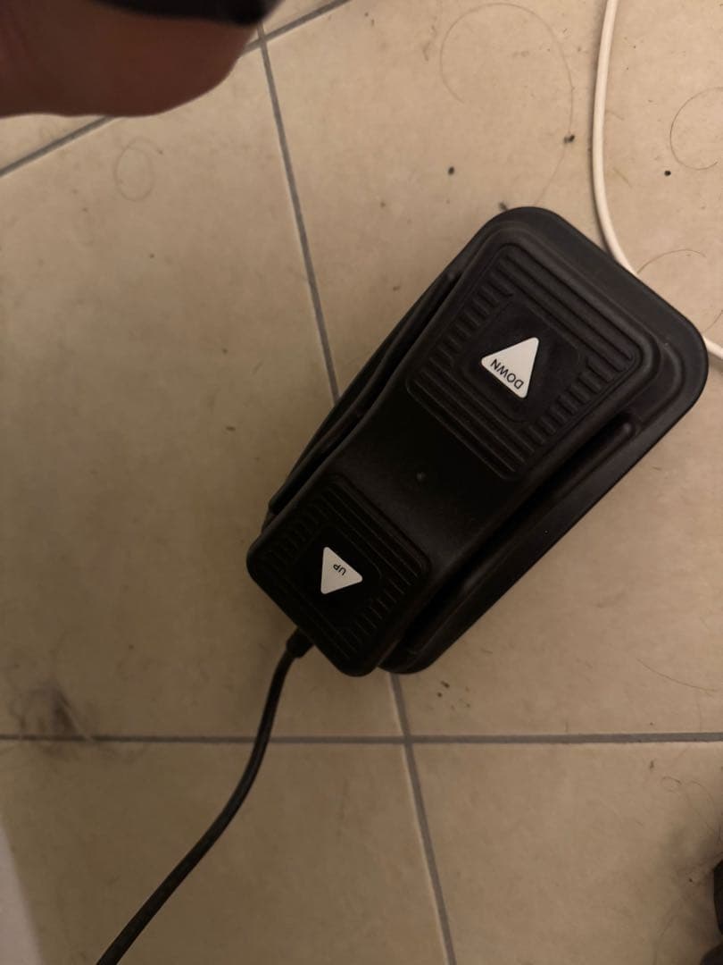 齋*輝様 電動昇降マッサージベッド（マットレス・枕付き）中古 2年使用 直接引取