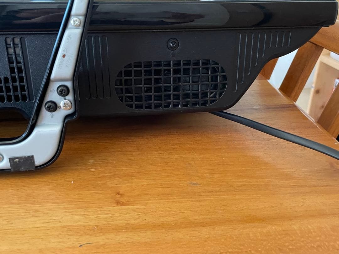 【SHARP AQUOS】32インチ 液晶テレビ （LC-32W35）