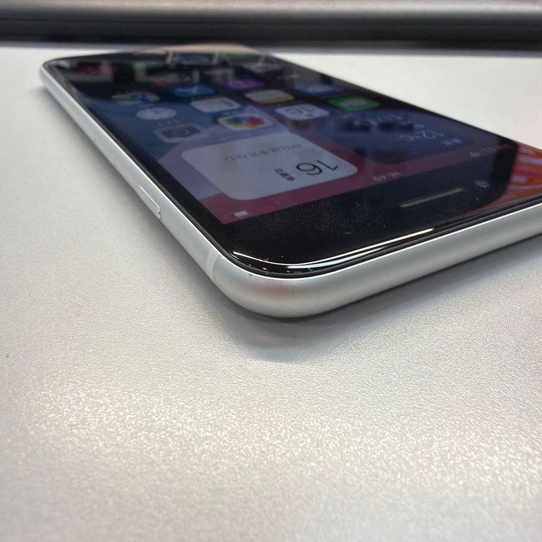 訳あり iPhone SE2 64GB ホワイト 85% 電源が落ちることがある