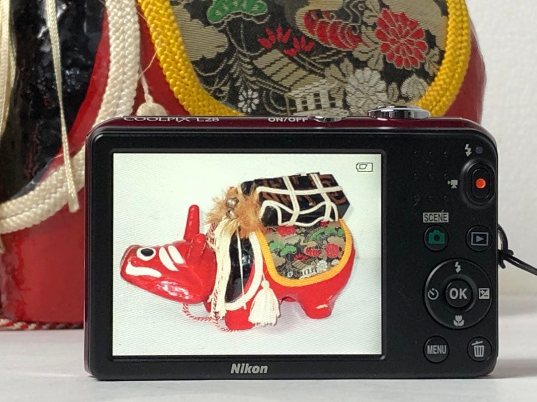 すぐに撮影OK 美品 Nikon COOLPIX L28 デジタルカメラ