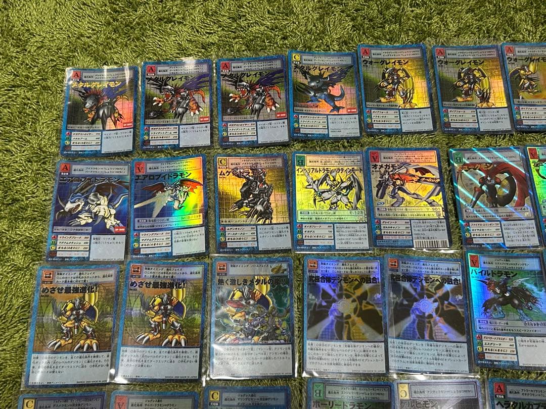 旧デジモンカード126枚まとめ売り（うちホロレア41枚、字レア1枚）