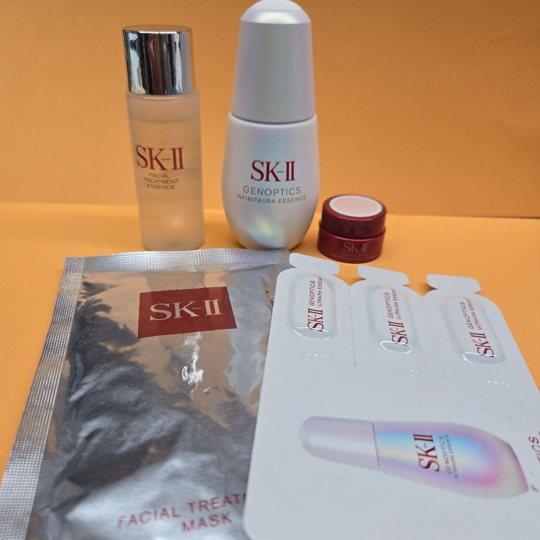 SK-2　ジェノプティクスインフィニット 　　　オーラエッセンストライアルキット